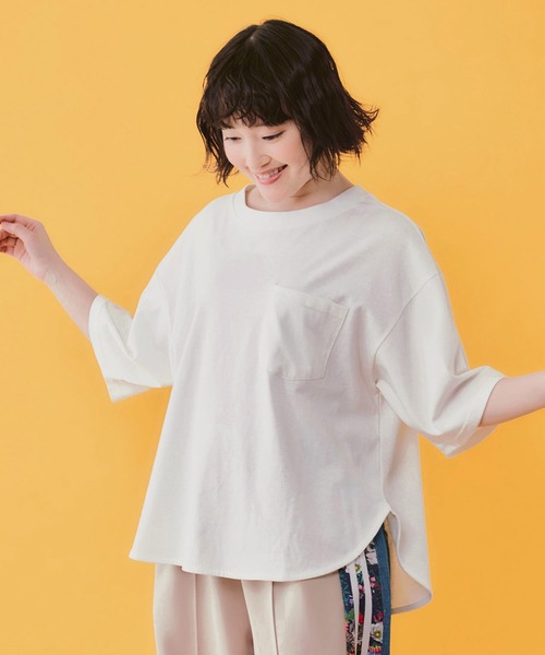 ScoLar(スカラー)の「ScoLar(スカラー) ブラックキャットマジック柄 接触冷感Tシャツ(Tシャツ/カットソー・レディース・ブラック/グリーン/ライトブルー/オフホワイト・MEDIUM)」の5枚目の写真