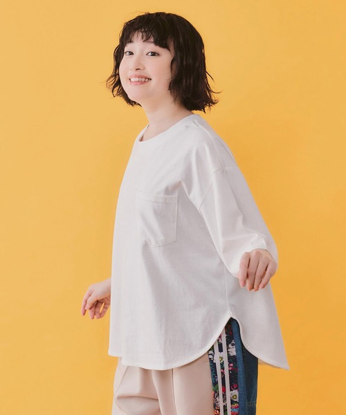 ScoLar(スカラー)の「ScoLar(スカラー) ブラックキャットマジック柄 接触冷感Tシャツ(Tシャツ/カットソー・レディース・ブラック/グリーン/ライトブルー/オフホワイト・MEDIUM)」の6枚目の写真