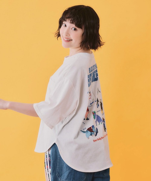 ScoLar(スカラー)の「ScoLar(スカラー) ブラックキャットマジック柄 接触冷感Tシャツ(Tシャツ/カットソー・レディース・ブラック/グリーン/ライトブルー/オフホワイト・MEDIUM)」の7枚目の写真