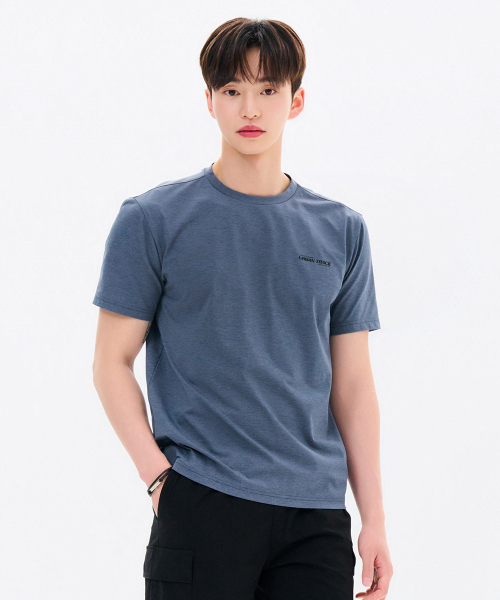 CHASECULT(チェイスカルト)の「共用クールラウンド半袖Tシャツ-FCZU5808E0N(Tシャツ/カットソー・メンズ・ダークブルー・100/105/110/90/95)」の3枚目の写真