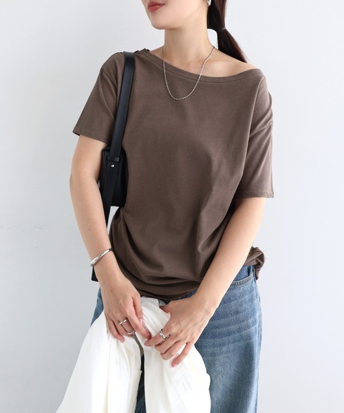 andme(アンドミー)の「サイドギャザーリボン半袖トップス(Tシャツ/カットソー・レディース・ブラック/ブラウン/オフホワイト・M)」の11枚目の写真