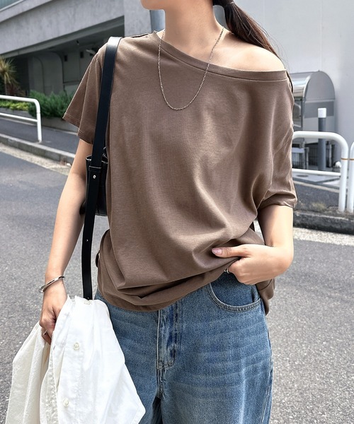 andme(アンドミー)の「サイドギャザーリボン半袖トップス(Tシャツ/カットソー・レディース・ブラック/ブラウン/オフホワイト・M)」の9枚目の写真