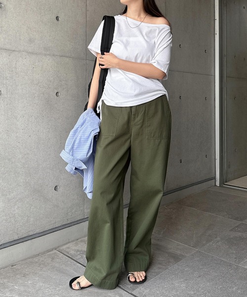 andme(アンドミー)の「サイドギャザーリボン半袖トップス(Tシャツ/カットソー・レディース・ブラック/ブラウン/オフホワイト・M)」の7枚目の写真