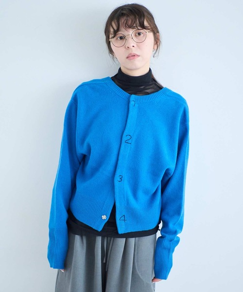 I am I in fact...(アイアムアイインファクト)の「SUSIE クルーカーディガン(ニット/セーター・レディース・ブラック/イエロー/グレー/ホワイト/ブルー・FREE)」の15枚目の写真