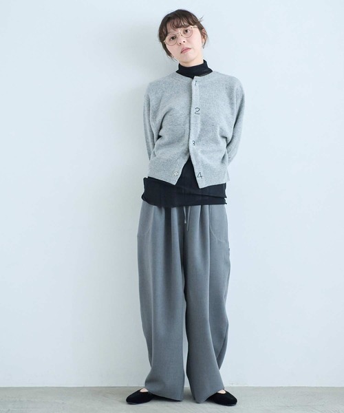 I am I in fact...(アイアムアイインファクト)の「SUSIE クルーカーディガン(ニット/セーター・レディース・ブラック/イエロー/グレー/ホワイト/ブルー・FREE)」の20枚目の写真