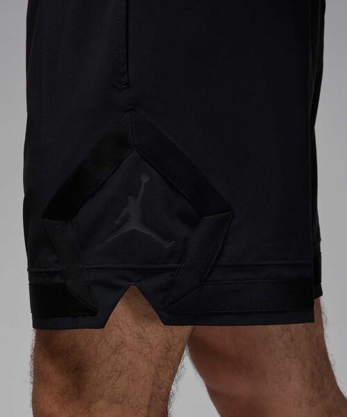 JORDAN BRAND(ジョーダンブランド)の「ジョーダン スポーツ メンズ Dri-FIT ウーブン ダイアモンド ショートパンツ / Jordan Sport Men's Dri-FIT Woven Diamond Shorts FQ2989-013 Black(その他パンツ・メンズ・ブラック・S/M/2XL/XL/L)」の6枚目の写真