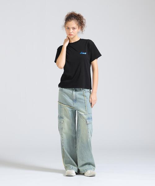 AVIREX(アヴィレックス)の「PINUP GIRL FOIL PRINT T-SHIRT(Tシャツ/カットソー・レディース・ブラック/ホワイト/その他・S/M)」の6枚目の写真