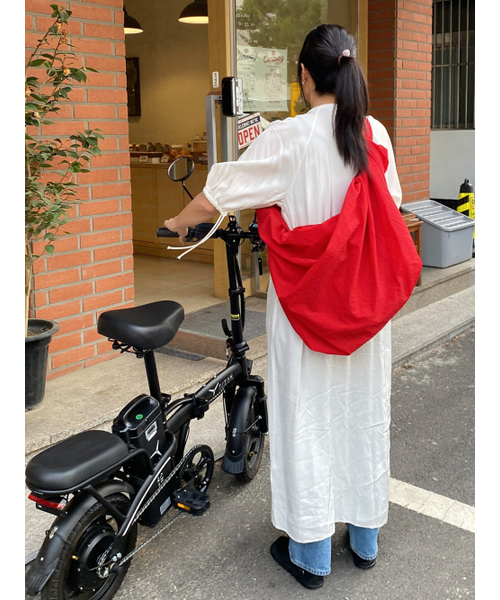 ACOC(アコック)の「Large Tangle Twist Bag_Red(ショルダーバッグ・レディース・その他・FREE)」の5枚目の写真