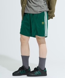 ブランド古着 adidas アディダスのパンツ ショート・ひざ上丈 古着通販 - ZOZOUSED