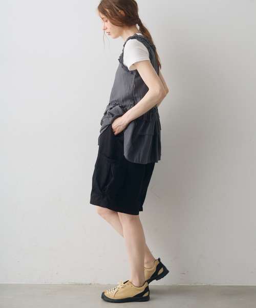 Crisp(クリスプ)の「frill design sheer tunic / フリルデザインシアーチュニック(チュニック・レディース・ダークグレー/ホワイト・FREE)」の14枚目の写真