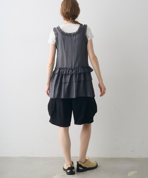 Crisp(クリスプ)の「frill design sheer tunic / フリルデザインシアーチュニック(チュニック・レディース・ダークグレー/ホワイト・FREE)」の16枚目の写真