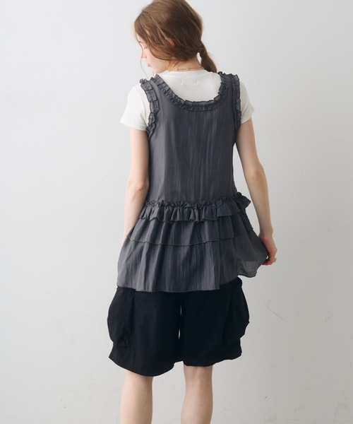 Crisp(クリスプ)の「frill design sheer tunic / フリルデザインシアーチュニック(チュニック・レディース・ダークグレー/ホワイト・FREE)」の18枚目の写真