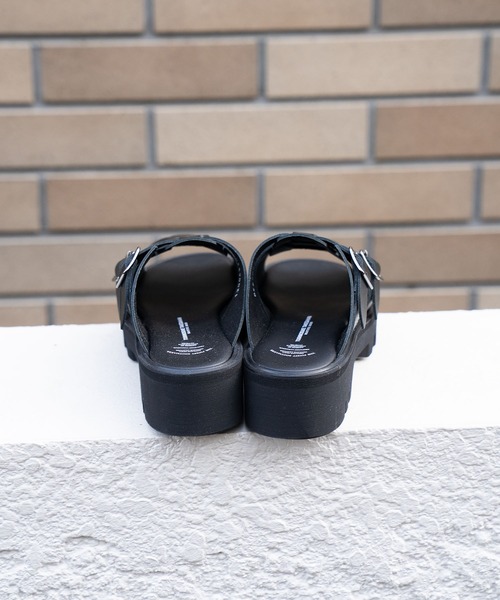 BEAUTIFUL SHOES(ビューティフルシューズ)の「GURKHA SANDALS(TWEETY SOLE)(サンダル・レディース・ブラック・24/23)」の4枚目の写真