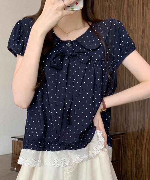 AMAJI(アマジ)の「ドット柄 リボンタイ フリル切替 クロップドブラウス(シャツ/ブラウス・レディース・ベージュ/ネイビー・FREE)」の5枚目の写真