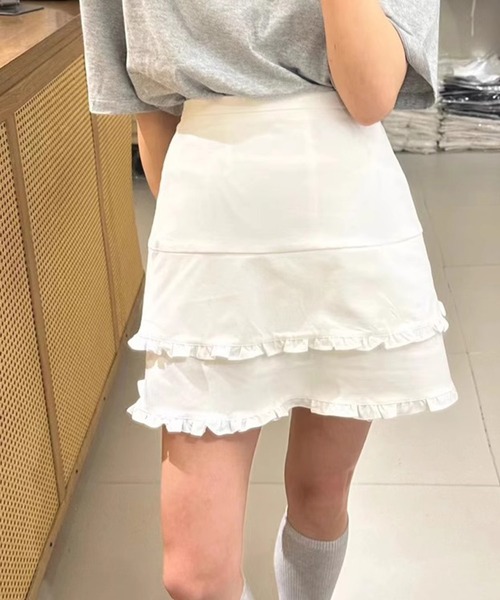 shyam inspiration(シャムインスピレーション)の「2段フリル切替ティアードミニスカート(スカート・レディース・ブラック/ホワイト・M/S)」の7枚目の写真