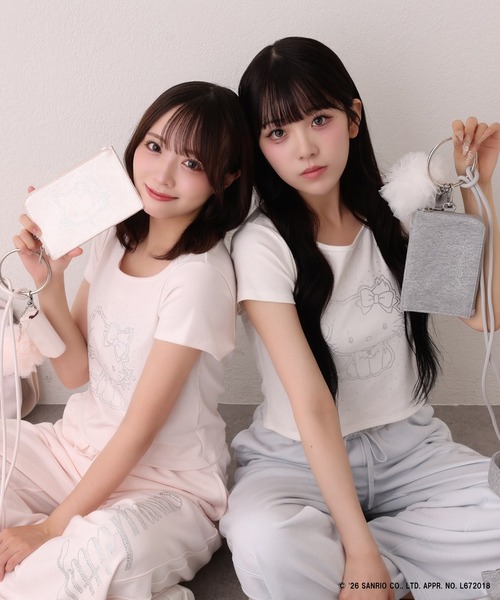 one after another NICE CLAUP(ワンアフターアナザーナイスクラップ)の「【チャーミーキティ】マルチスマホショルダー(ショルダーバッグ・レディース・ブラック/ピンク/グレー・FREE)」の10枚目の写真