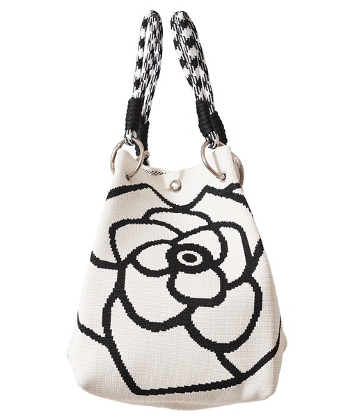 1111clothing(ワンフォークロージング)の「花柄 ジャガードニット ミニ巾着バッグ / Floral Jacquard Knit Mini Drawstring Bag(ハンドバッグ・レディース・ブラック/アイボリー・FREE)」の15枚目の写真
