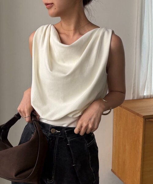 CAPRICIEUX LE'MAGE（カプリシューレマージュ）の「ドレープノースリT（Tシャツ/カットソー・レディース・ホワイト系その他/ライトグレー/ブラック・FREE）」の18枚目の写真