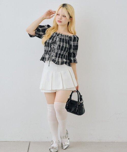 Another Branch olive des olive(アナザーブランチオリーブデオリーブ)の「デコルテを綺麗に見せる、大人の2WAYブラウス(シャツ/ブラウス・レディース・ブルー/ブラック/ブラウン・FREE)」の20枚目の写真