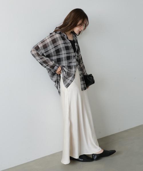 Bab(バブ)の「【着回し力抜群】シアーベーシックチェックシャツ(シャツ/ブラウス・レディース・ブラック/ブラウン・M)」の11枚目の写真