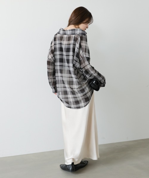 Bab(バブ)の「【着回し力抜群】シアーベーシックチェックシャツ(シャツ/ブラウス・レディース・ブラック/ブラウン・M)」の14枚目の写真