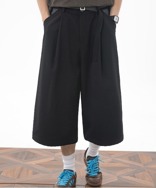 DOUBLE STEAL(ダブルスティール)の「DSタックワイドショーツ(その他パンツ・メンズ・グレー/ブラック・MEDIUM/LARGE/X-LARGE)」の1枚目の写真