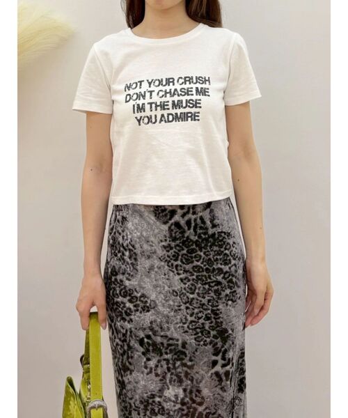 EVRIS(エヴリス)の「バックオープンクロップドTシャツ(Tシャツ/カットソー・レディース・ブラック/ホワイト/ブルー・FREE)」の11枚目の写真