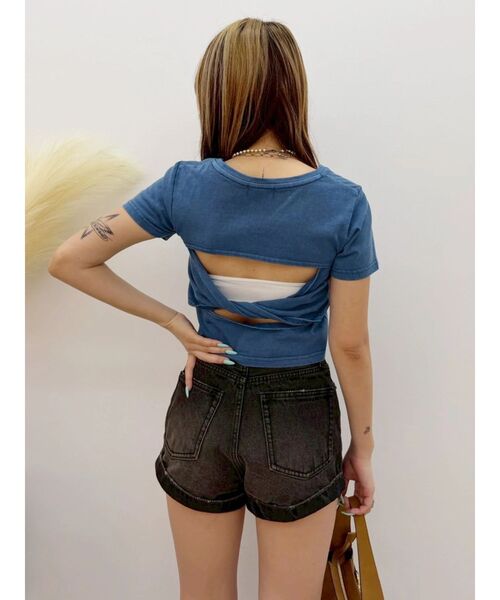 EVRIS(エヴリス)の「バックオープンクロップドTシャツ(Tシャツ/カットソー・レディース・ブラック/ホワイト/ブルー・FREE)」の19枚目の写真