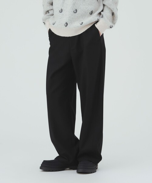 BEAMS HEART(ビームスハート)の「ワイドストレート カーブパンツ(チノパンツ・メンズ・ブラック/チャコールグレー・SMALL/MEDIUM/LARGE)」の2枚目の写真