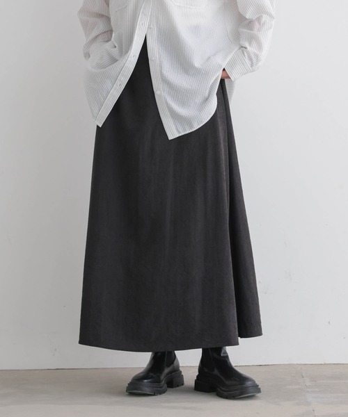 for/c（フォーシー）の「ライトスウェードナロースカート【サスティナブル】（スカート・レディース・ベージュ/スミクロ・L/M）」の18枚目の写真