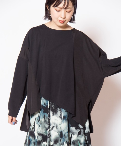 OSMOSIS（オズモーシス）の「アシンメトリーヘム切替長袖Tシャツ（Tシャツ/カットソー・レディース・チャコール/アイボリー/ブラック・ONE SIZE）」の2枚目の写真