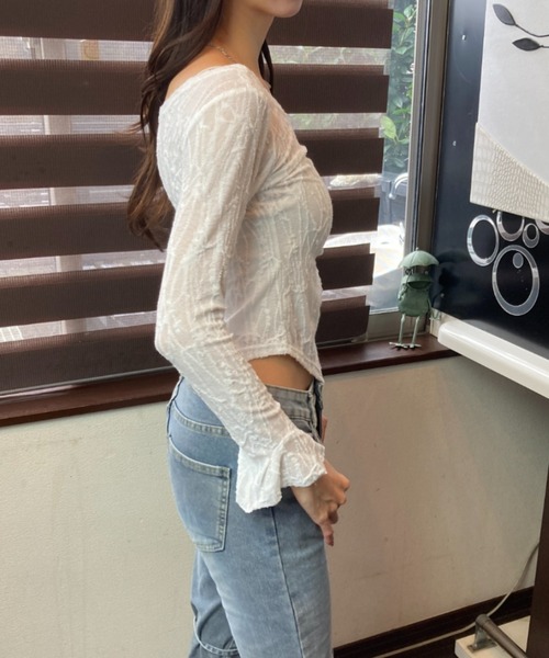 tolene(トレネ)の「ワンショルダー シースルー シャーリングカット 長袖 シアートップス(Tシャツ/カットソー・レディース・ホワイト・FREE)」の11枚目の写真