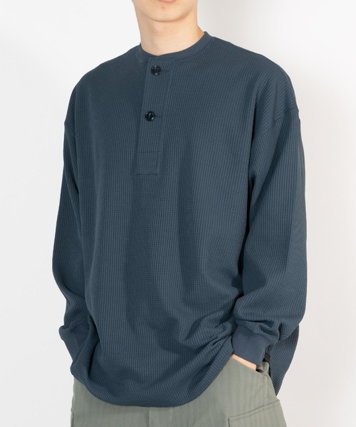 DAIWA PIER39(ダイワピア39)の「TECH THERMAL HENLEY L/S BE-33026W(Tシャツ/カットソー・メンズ・ブラック/ネイビー/オフホワイト・X-LARGE/SMALL/MEDIUM/LARGE)」の1枚目の写真