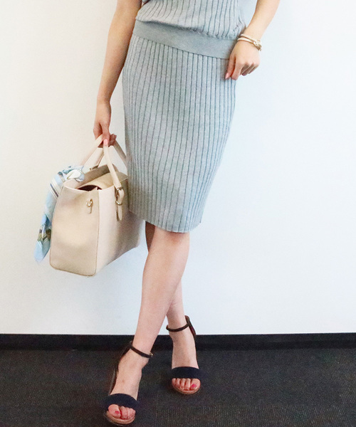 N.（N. Natural Beauty Basic）（エヌエヌナチュラルビューティーベーシック）の「綿モダールワイドリブセットアップスカート（スカート・レディース・ベージュ/ネイビー/グレー・MEDIUM）」の2枚目の写真