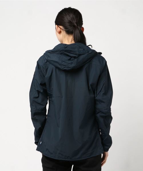 FJALL RAVEN (フェールラーベン)の「High Coast Wind Jacket W (FJALLRAVEN/フェールラーベン)(ナイロンジャケット・レディース・ネイビー/ミント・SMALL/MEDIUM)」の4枚目の写真