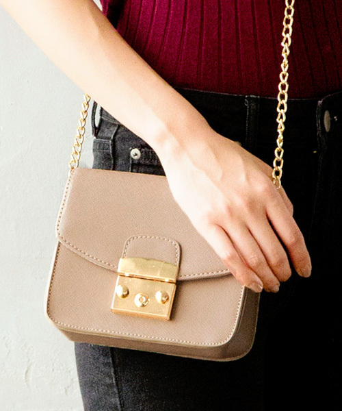 KOBE LETTUCE（コウベレタス）の「今季もやっぱりMiniバッグ♪大人Ladyなstyleに！2way☆チェーンミニショルダーバッグ/レディース/神戸レタス[B1030]（ショルダーバッグ・レディース・ベージュ/コーラル/サックスブルー/ブラック/グレー系その他/ピンク系その他/ピンク/レモンイエロー/オフホワイト/グリーン/チェリーピンク/レッド/パープル/ボルドー/レオパード/イエロー・FREE）」の5枚目の写真