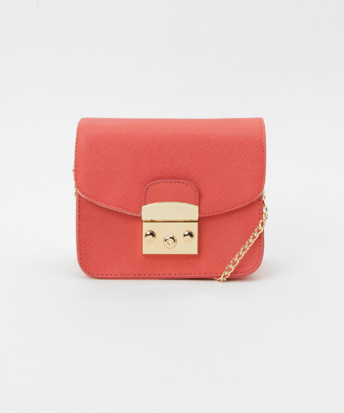 KOBE LETTUCE（コウベレタス）の「今季もやっぱりMiniバッグ♪大人Ladyなstyleに！2way☆チェーンミニショルダーバッグ/レディース/神戸レタス[B1030]（ショルダーバッグ・レディース・ベージュ/コーラル/サックスブルー/ブラック/グレー系その他/ピンク系その他/ピンク/レモンイエロー/オフホワイト/グリーン/チェリーピンク/レッド/パープル/ボルドー/レオパード/イエロー・FREE）」の15枚目の写真