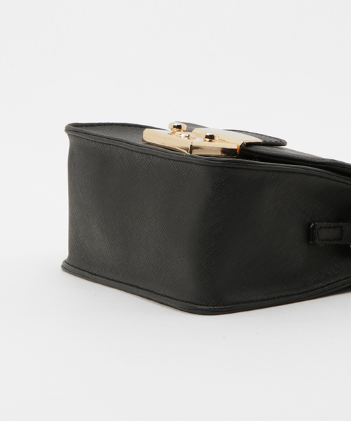 KOBE LETTUCE（コウベレタス）の「今季もやっぱりMiniバッグ♪大人Ladyなstyleに！2way☆チェーンミニショルダーバッグ/レディース/神戸レタス[B1030]（ショルダーバッグ・レディース・ベージュ/コーラル/サックスブルー/ブラック/グレー系その他/ピンク系その他/ピンク/レモンイエロー/オフホワイト/グリーン/チェリーピンク/レッド/パープル/ボルドー/レオパード/イエロー・FREE）」の20枚目の写真