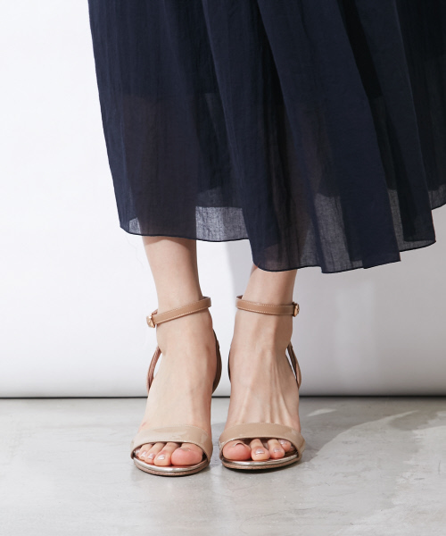 アンクルストラップサンダル