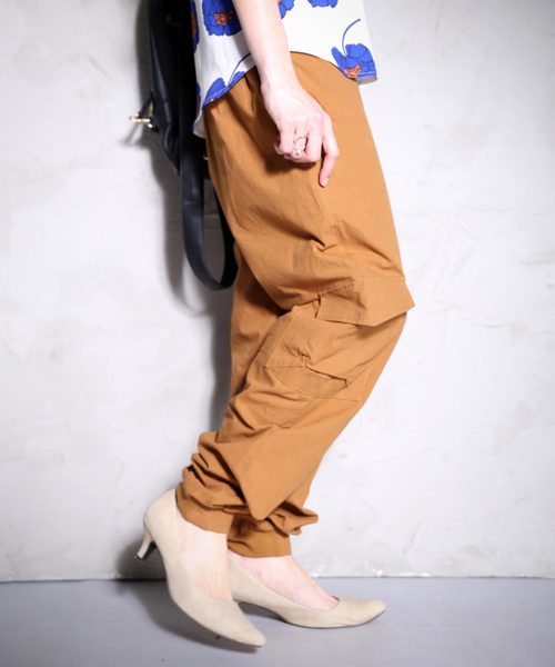 antiqua(アンティカ)の「裾リブカーゴパンツ(カーゴパンツ・レディース・カーキ/ベージュ・FREE)」の19枚目の写真