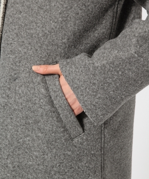 GLOBAL WORK(グローバルワーク)の「ボアボンディングコート/759652(その他アウター・レディース・ダークグレー/ベージュ/ネイビー・LARGE/MEDIUM)」の11枚目の写真