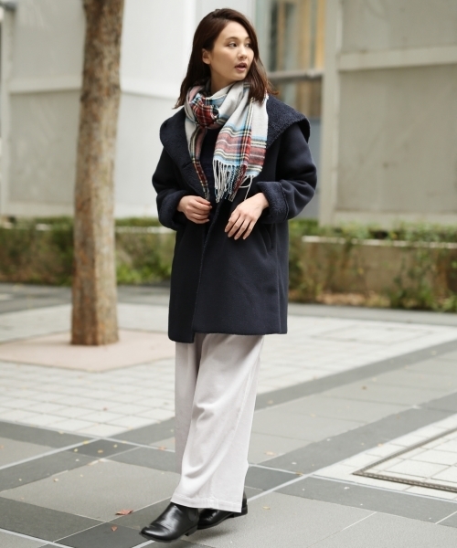 GLOBAL WORK(グローバルワーク)の「ボアボンディングコート/759652(その他アウター・レディース・ダークグレー/ベージュ/ネイビー・LARGE/MEDIUM)」の10枚目の写真