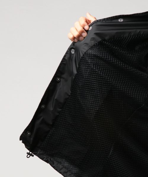 DSQUARED2(ディースクエアード)の「Sportsjacket /0182(ナイロンジャケット・メンズ・ブラック・44/46/48/42)」の4枚目の写真