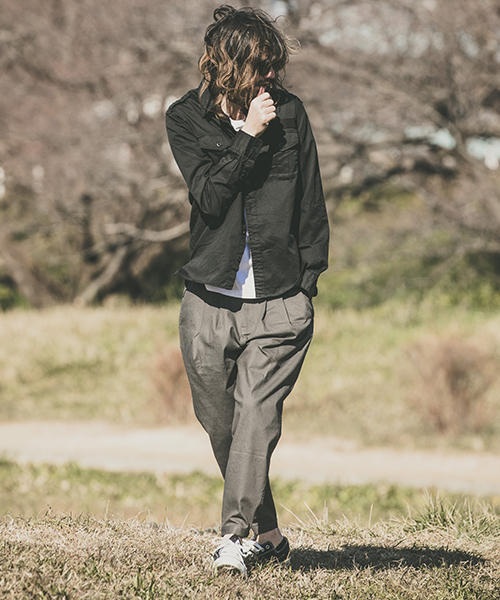 CAMBIO（カンビオ）の「mp6823-ワイドタックテーパードパンツ（その他パンツ・メンズ・ブラック/オリーブ/チャコール・S/M/L）」の20枚目の写真