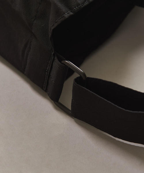 BEAUTY&YOUTH UNITED ARROWS（ビューティーアンドユースユナイテッドアローズ）の「BY コットン ナイロン トート ショルダーバッグ（トートバッグ・メンズ・ホワイト/ブラック・FREE）」の4枚目の写真