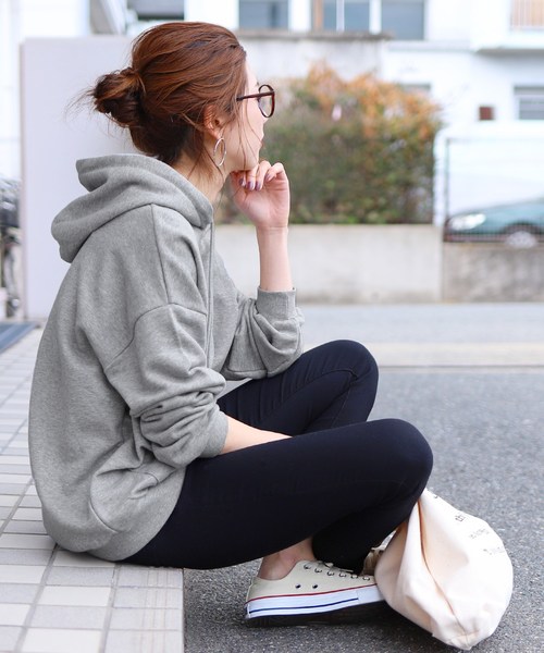 reca（レカ）の「スウェットパーカー（パーカー・レディース・ベージュ/グレー/ホワイト系その他・FREE）」の3枚目の写真