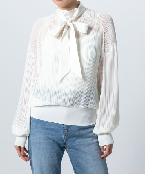 Sov. / プリーツフリルブラウス ソブ フラワープリントブラウス