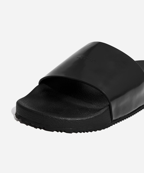 Saturdays NYC（サタデーズ ニューヨークシティ ）の「Banya Abrasivato Slide（サンダル・メンズ・ブラック/ホワイト・25.0cm/28.0cm/26.0cm/24.0cm/29.0cm/27.0cm）」の4枚目の写真