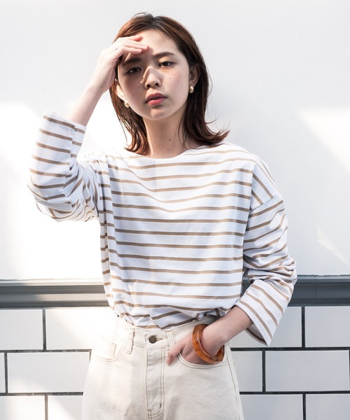 Aunt Marie's（アントマリーズ）の「AUNT MARIE’S　ドロップショルダーボーダーロングTシャツ（Tシャツ/カットソー・レディース・ブラック/ベージュ/グリーン・FREE）」の2枚目の写真