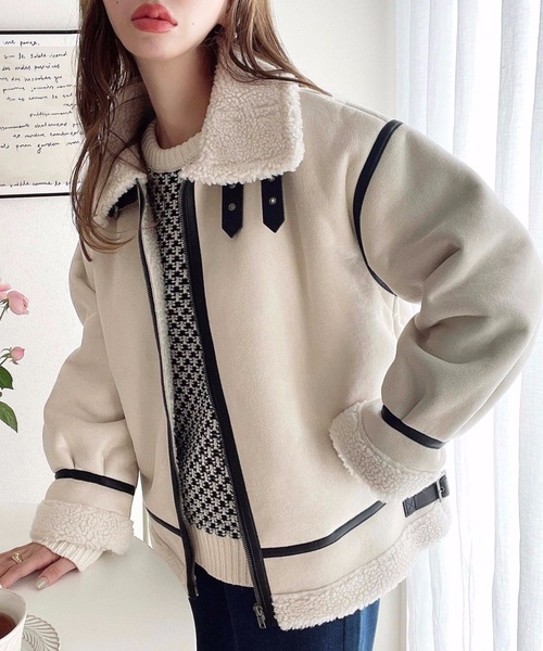 moment+（モーメントプラス）の「【累計販売枚数3万枚突破！】スエード×ボアフェイクムートンB-3ジャケットブルゾン（ムートンコート・レディース・アイボリー/キャメル/ブラウン/ブラック/ブラック系その他/ライトベージュ・S/M/L）」の12枚目の写真